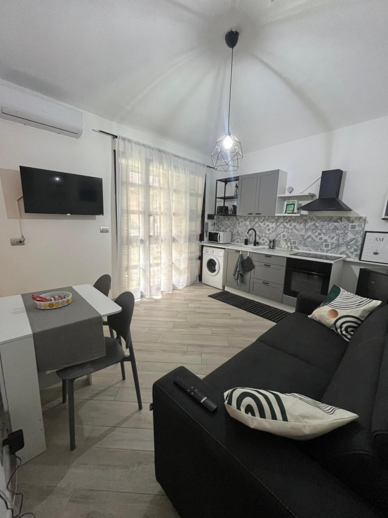 Casa Vale Parco Del Valentino Appartement Turijn Buitenkant foto