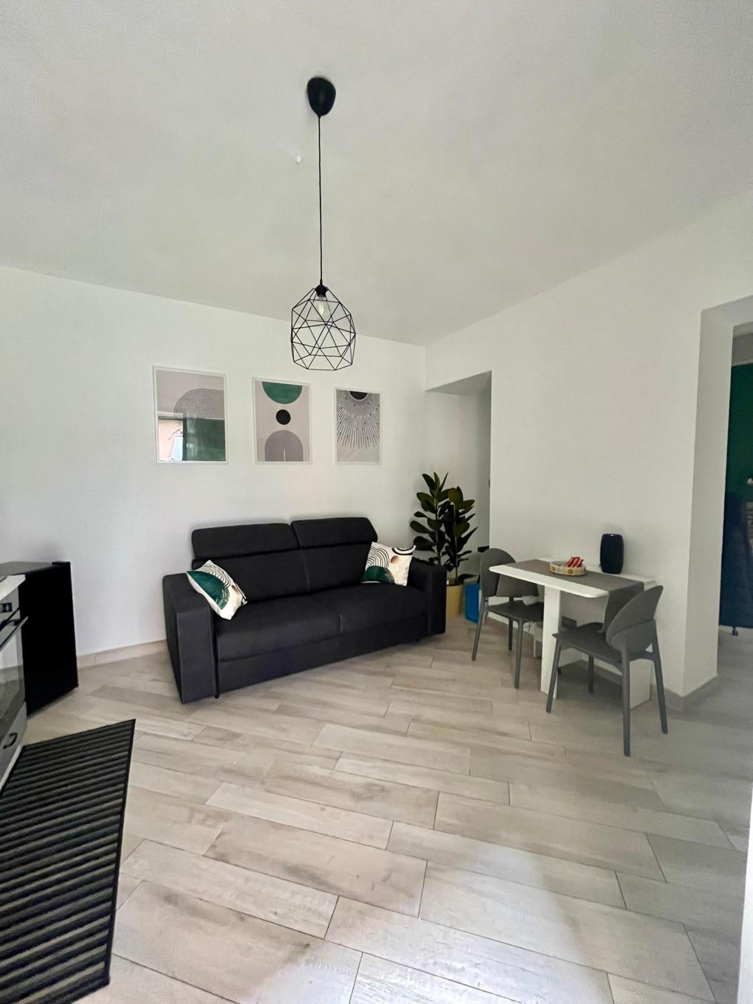 Casa Vale Parco Del Valentino Appartement Turijn Buitenkant foto